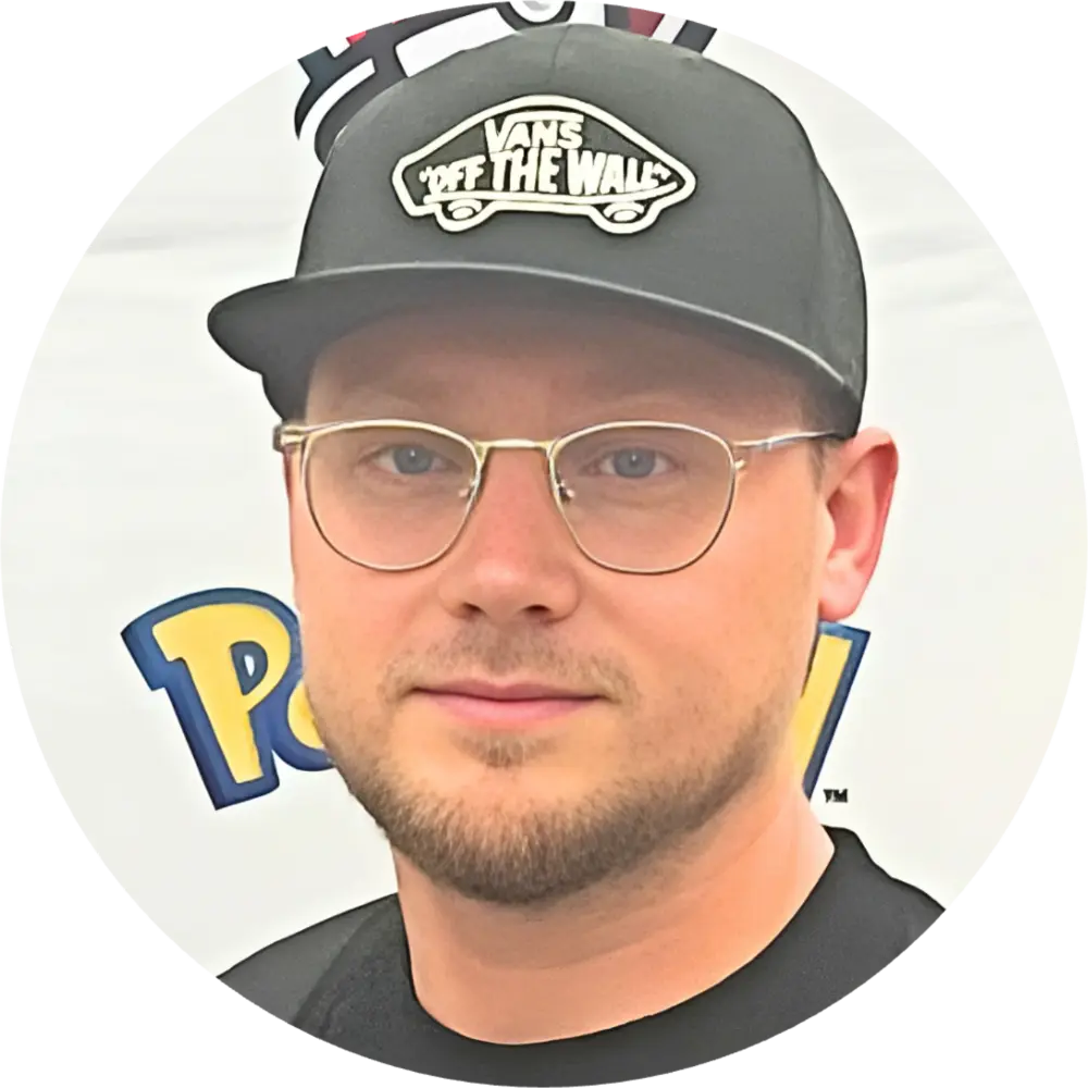 MacDeezyTCG PFP2